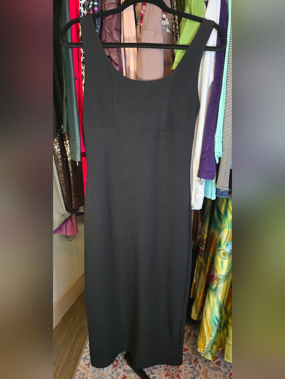 Classic Black Midi Dress with Scoop-Neck Paneling